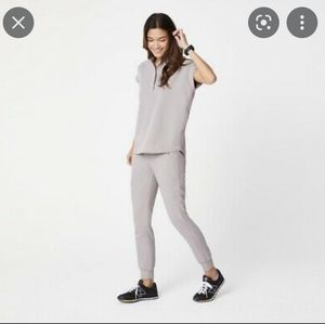 Figs slate scrub set